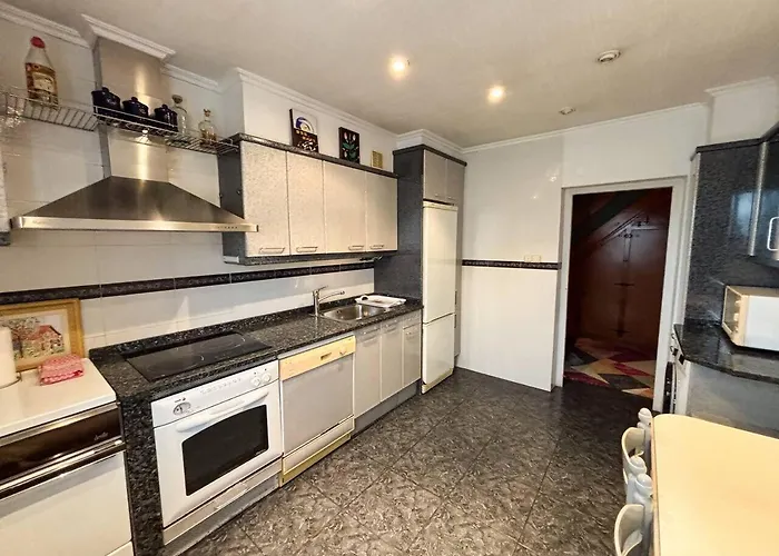 Casa Familiar Etxabe-enea * Lasarte Oria